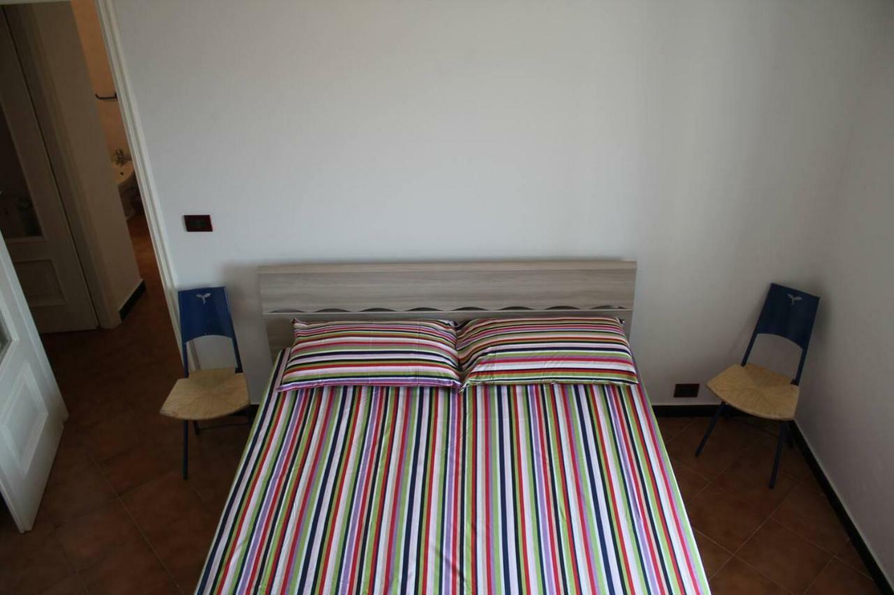 La Casetta Di Graziella Apartment Vezzi Portio ภายนอก รูปภาพ